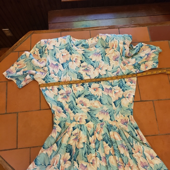 80s VTG Pastel Floral Garden Party Dress - Picture 6 of 12